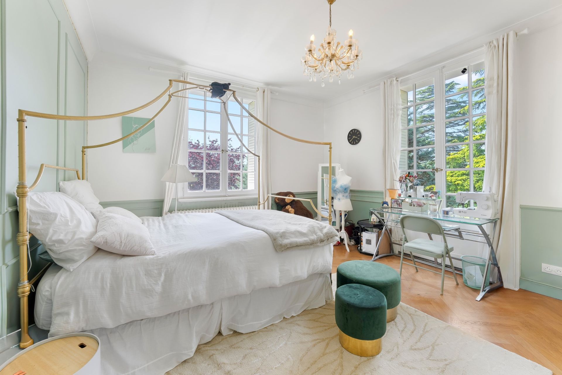 house 8 Rooms for sale on DIVONNE LES BAINS (01220)