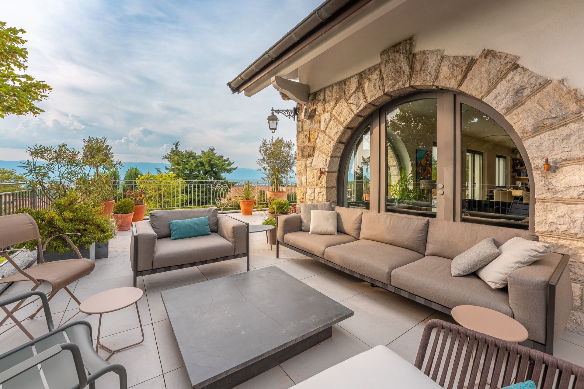 maison 12 Pièces en vente sur COLLONGES SOUS SALEVE (74160)