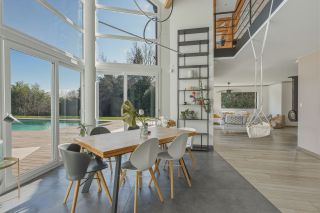 villa 7 Rooms for sale on ST GENIS POUILLY (01630)