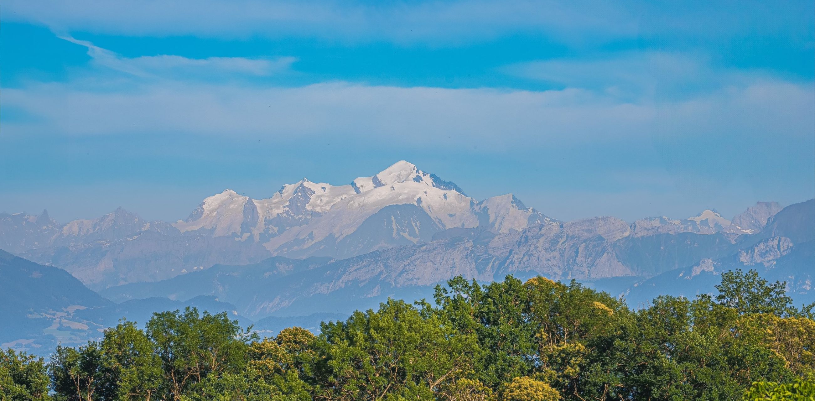 house 10 Rooms for sale on CHEVRY (01170)