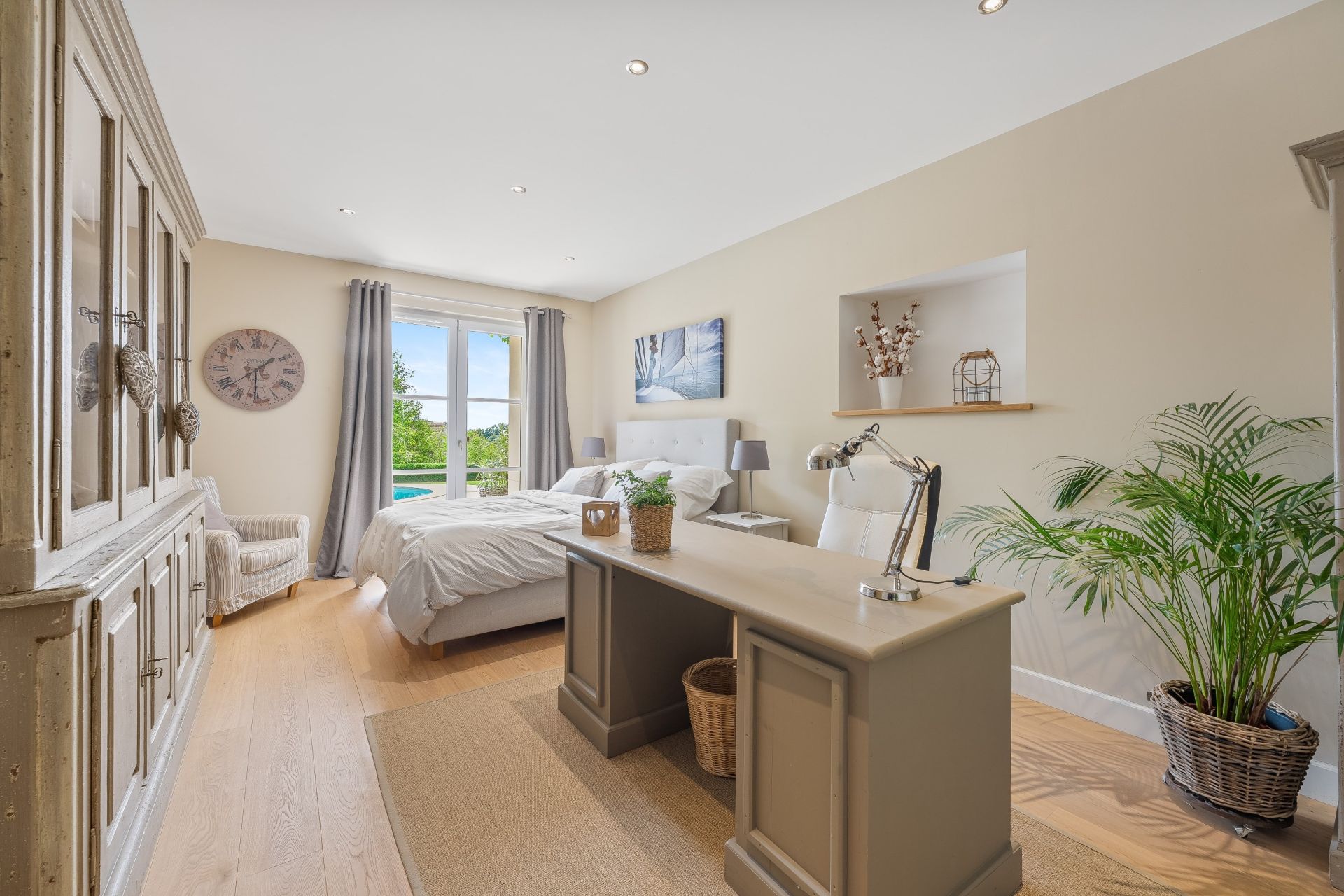 maison 10 Pièces en vente sur CHEVRY (01170)
