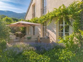 house 10 Rooms for sale on CHEVRY (01170)