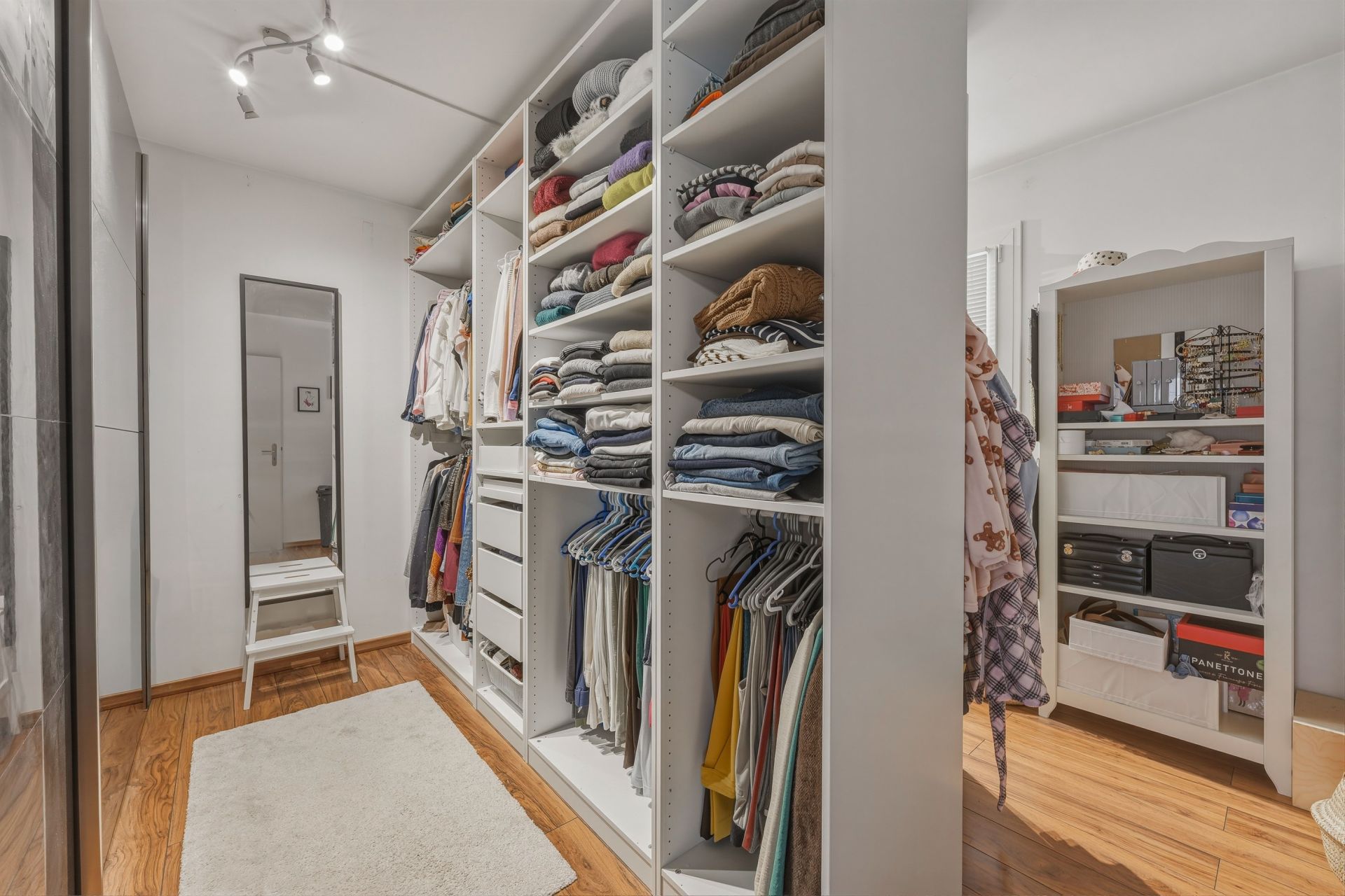 maison 10 Pièces en vente sur CHALLEX (01630)