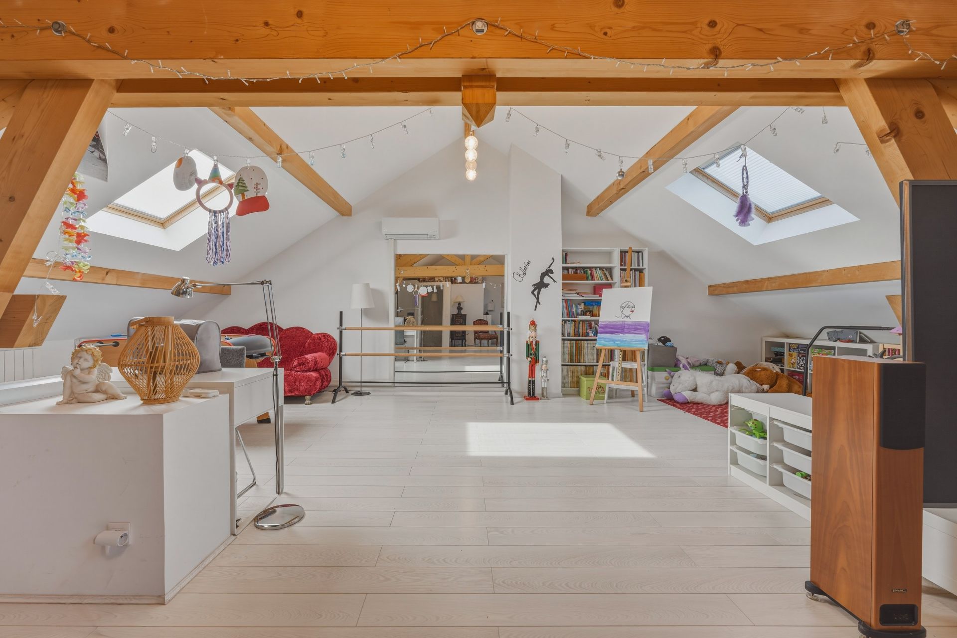 maison 10 Pièces en vente sur CHALLEX (01630)