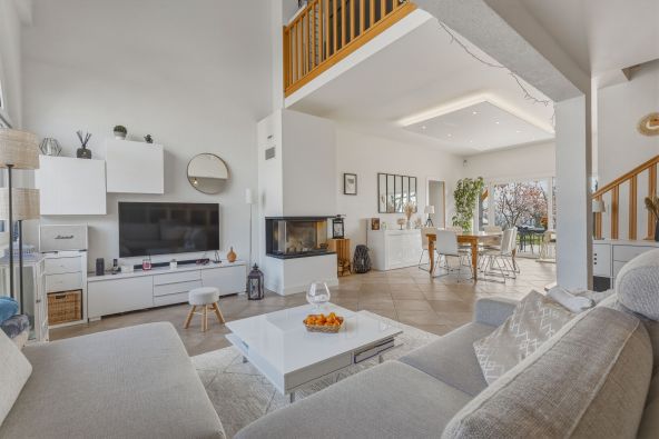 Vente Maison Challex 10&nbsp;Pièces 333&nbsp;m²