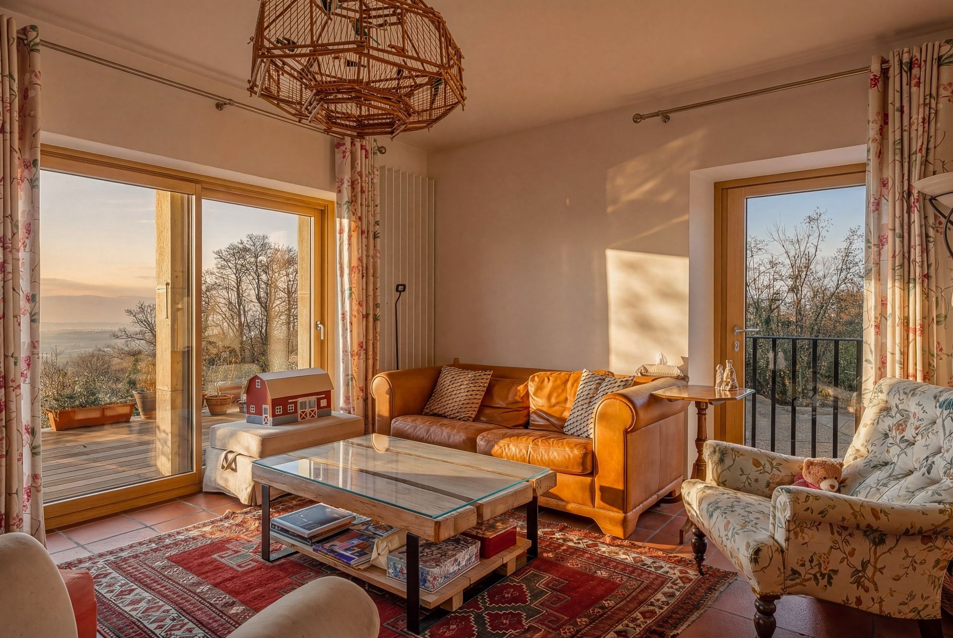house 12 Rooms for sale on GRILLY (01220)