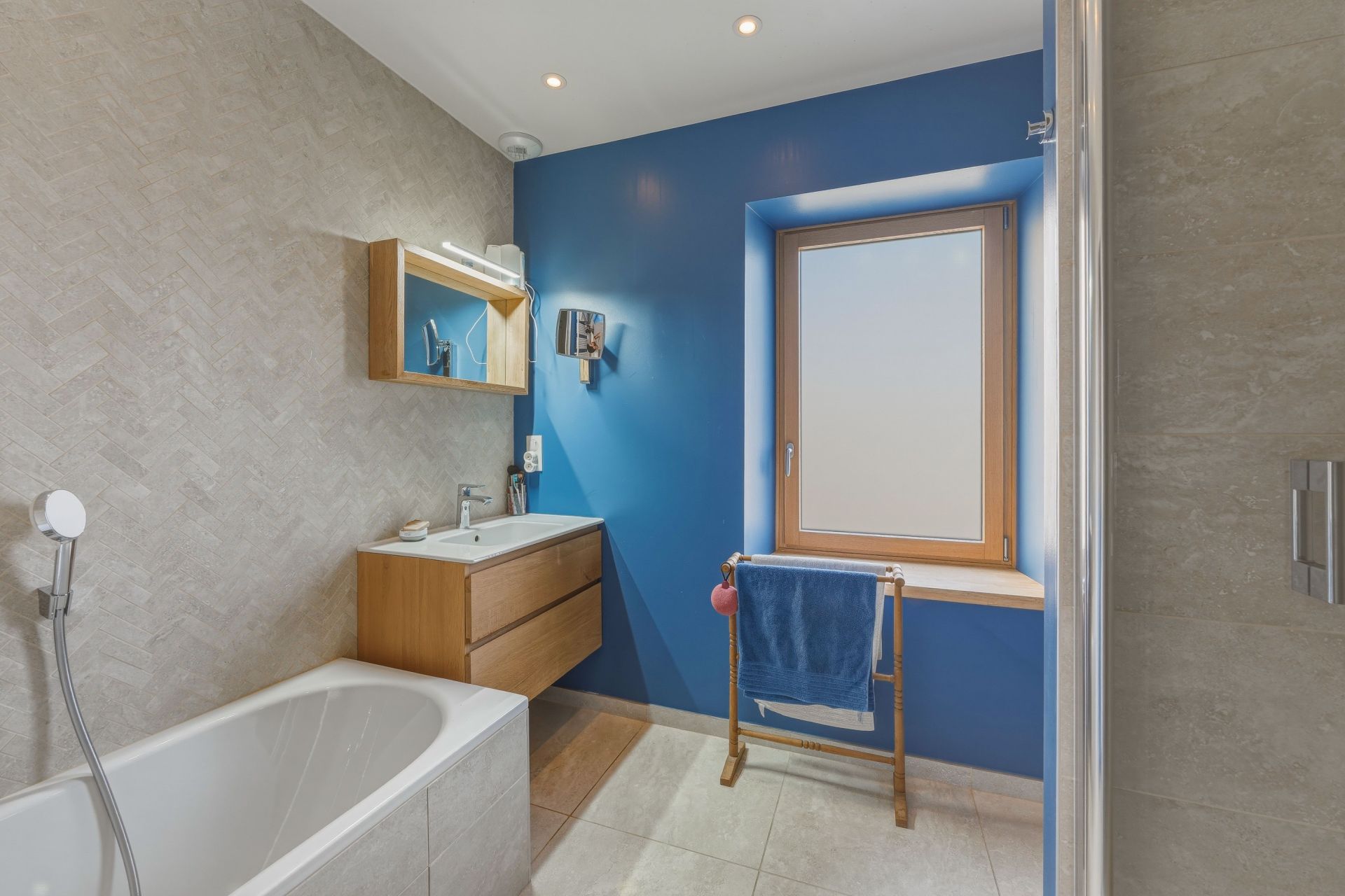 maison 12 Pièces en vente sur GRILLY (01220)