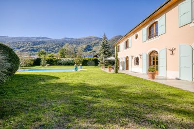 Sale House Échenevex 12&nbsp;Rooms 605&nbsp;m²
