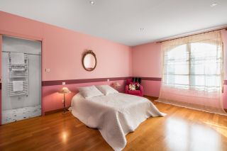 house 12 Rooms for sale on ECHENEVEX (01170)