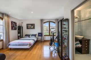 house 12 Rooms for sale on ECHENEVEX (01170)