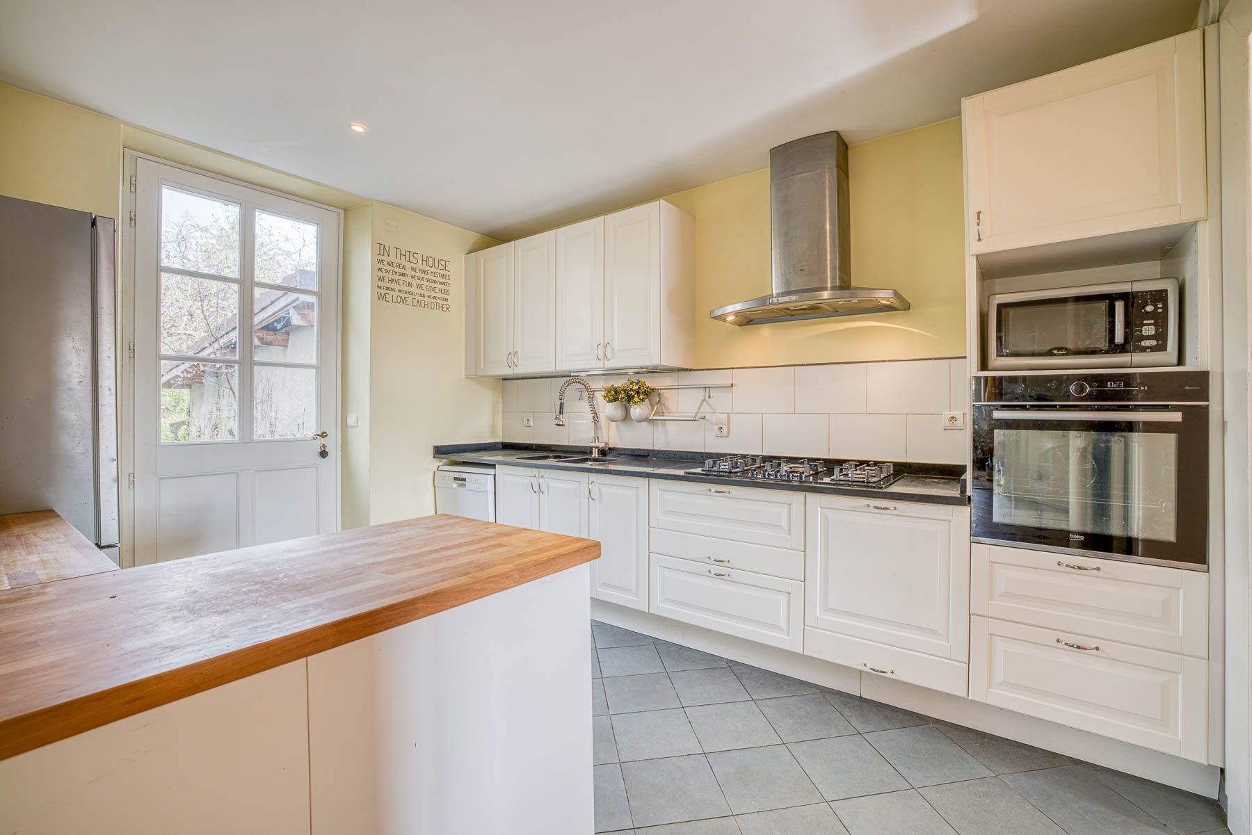 house 8 Rooms for sale on DIVONNE LES BAINS (01220)