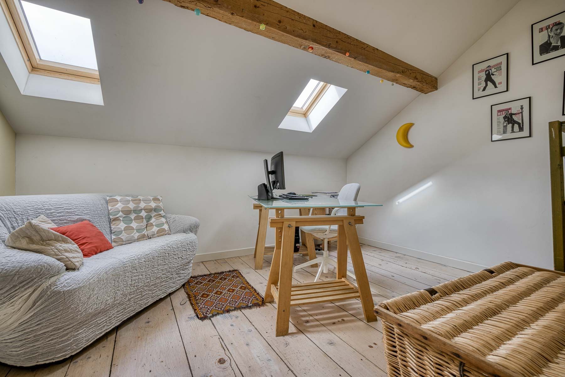 house 8 Rooms for sale on DIVONNE LES BAINS (01220)