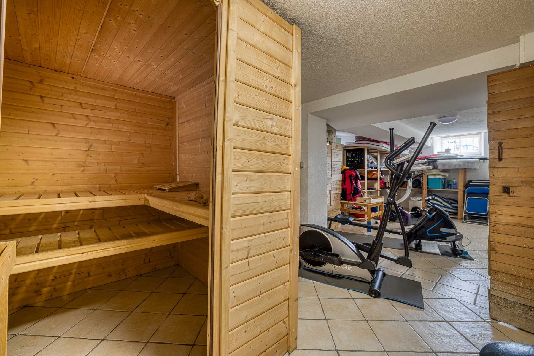 house 8 Rooms for sale on DIVONNE LES BAINS (01220)