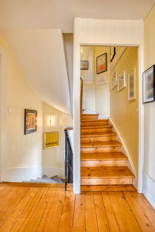 house 8 Rooms for sale on DIVONNE LES BAINS (01220)