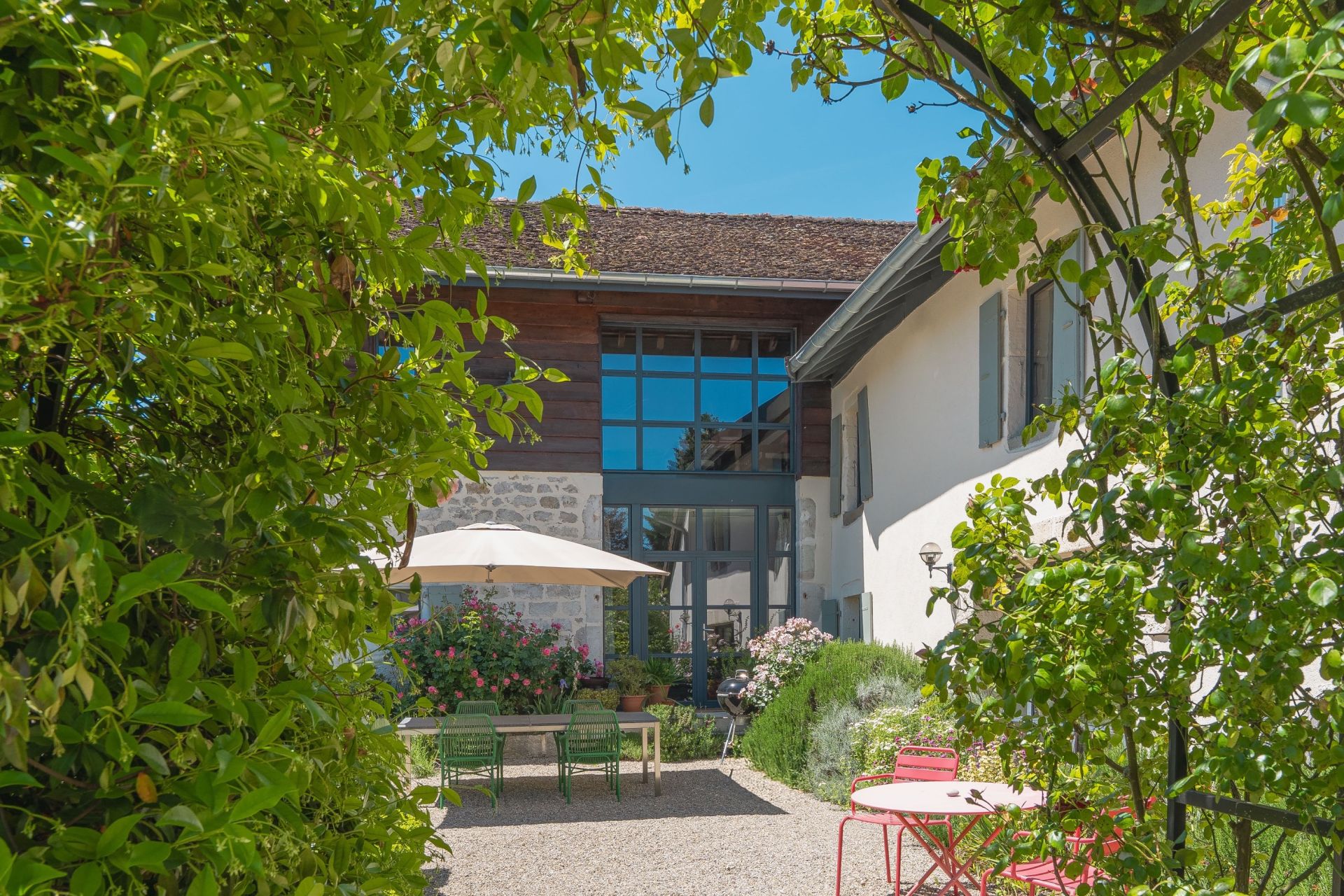 maison 8 Pièces en vente sur DIVONNE LES BAINS (01220)