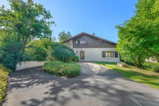 house 7 Rooms for sale on GRILLY (01220)