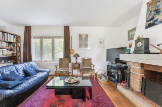 house 7 Rooms for sale on GRILLY (01220)