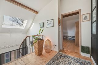 apartment 5 Rooms for sale on CHEVRY (01170)