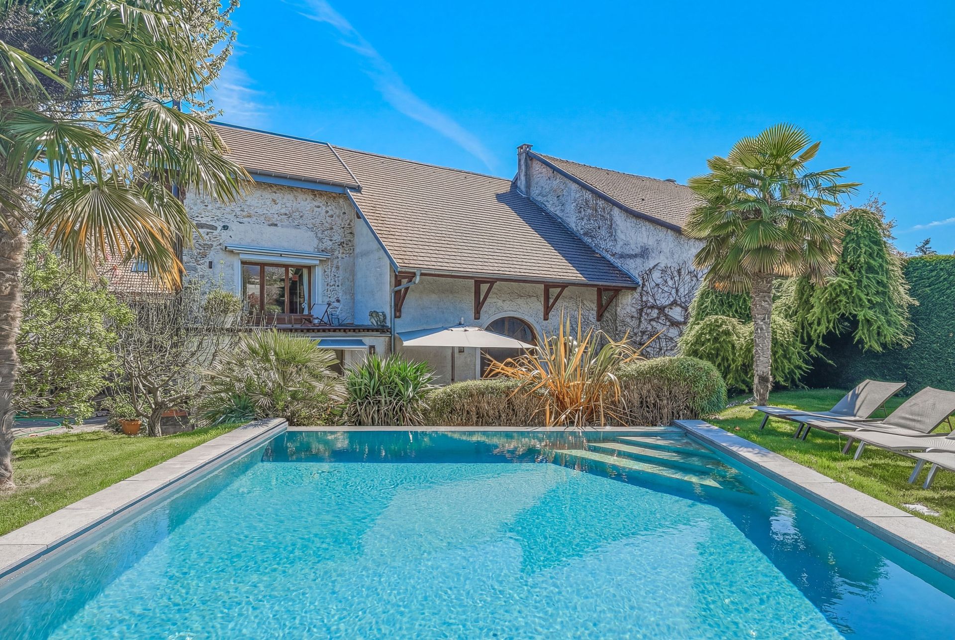 house 6 Rooms for sale on DIVONNE LES BAINS (01220)