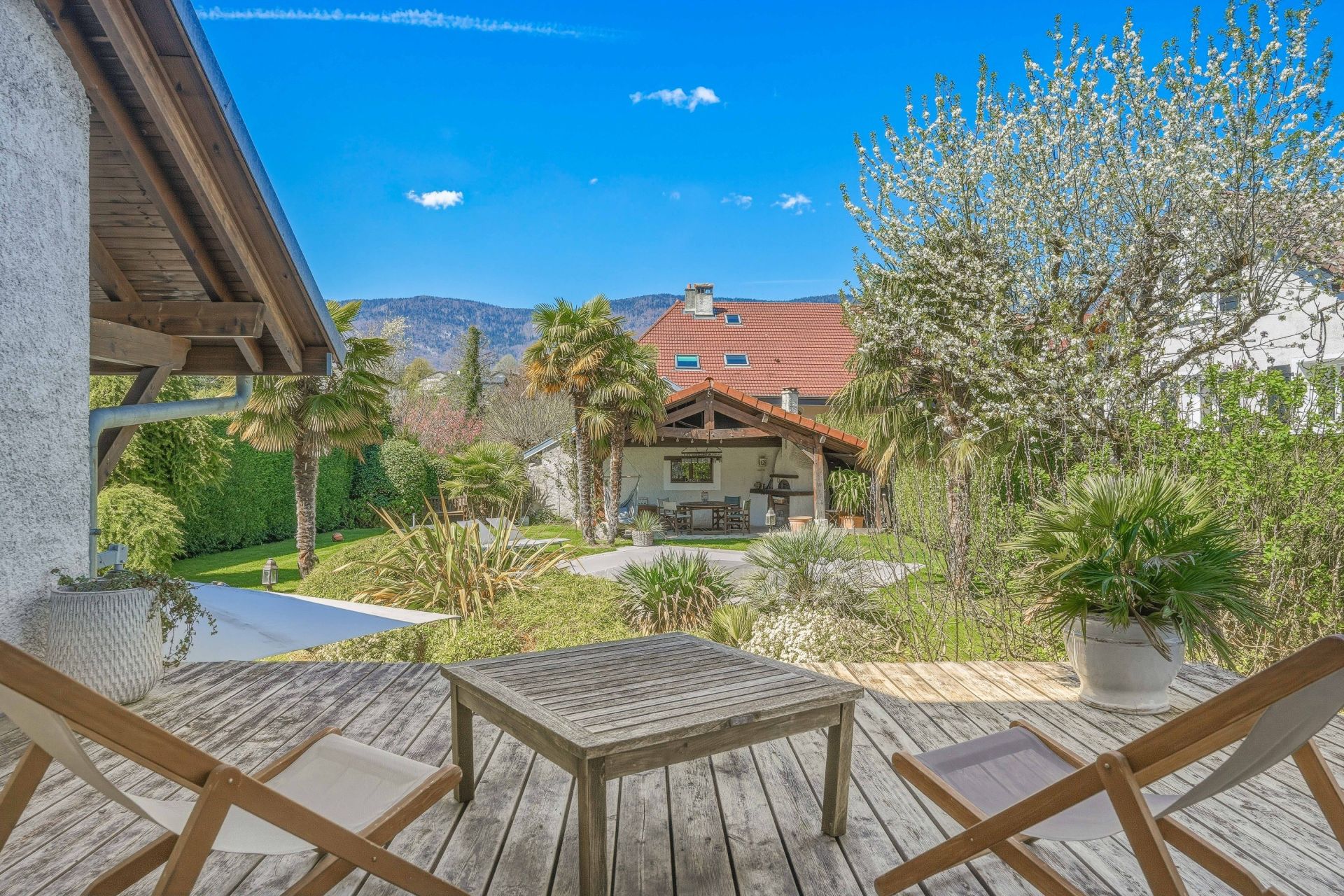 house 6 Rooms for sale on DIVONNE LES BAINS (01220)