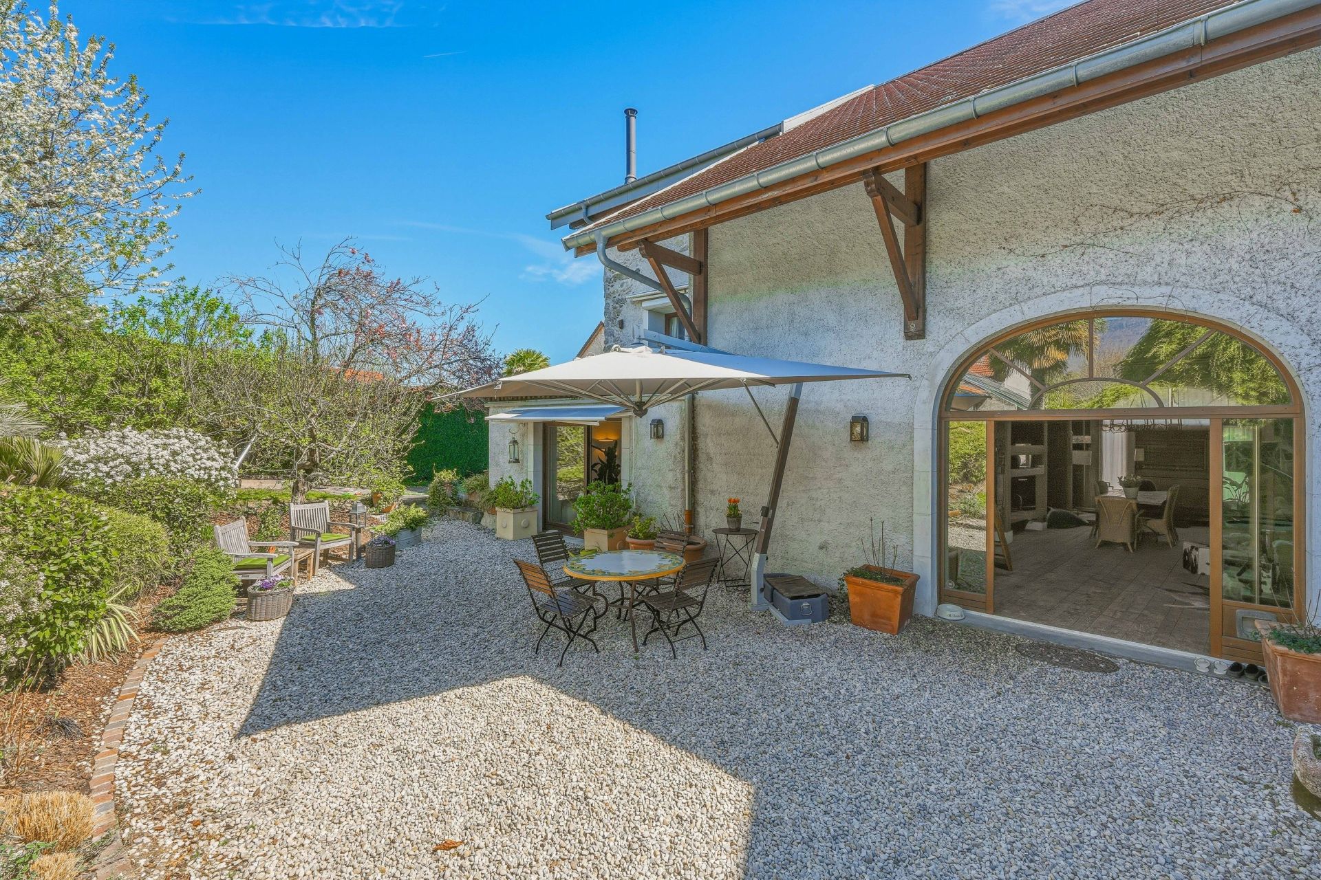 house 6 Rooms for sale on DIVONNE LES BAINS (01220)