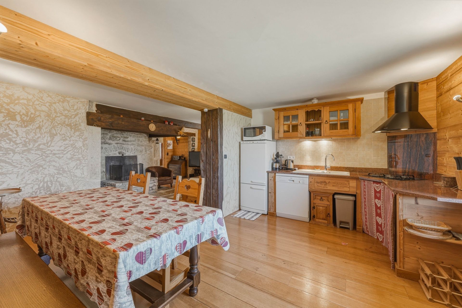 maison 8 Pièces en vente sur LES ROUSSES (39220)