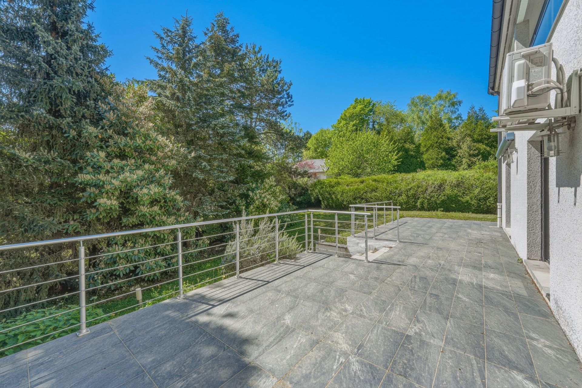house 7 Rooms for sale on DIVONNE LES BAINS (01220)