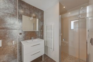 house 7 Rooms for sale on DIVONNE LES BAINS (01220)