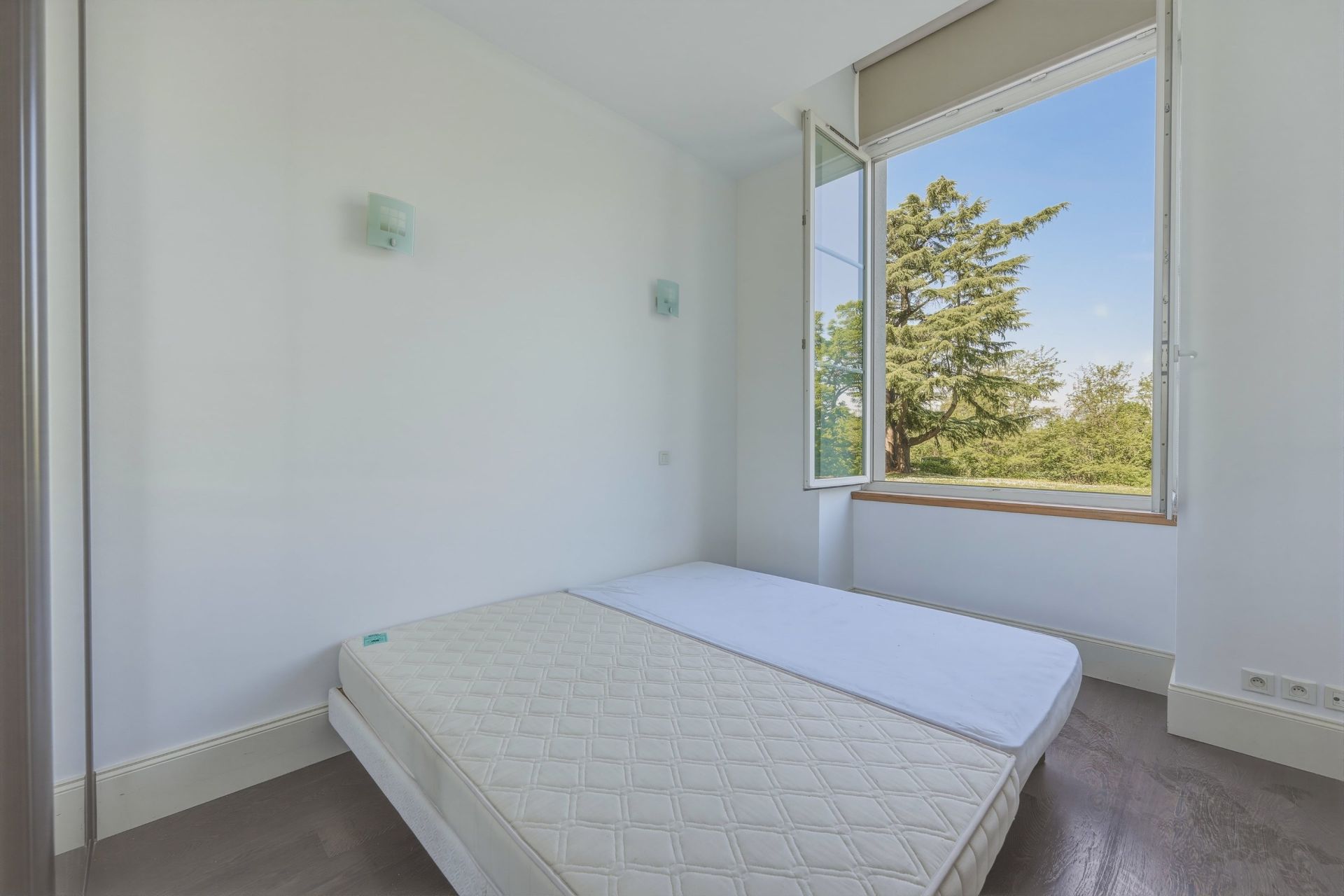 apartment 4 Rooms for sale on ETREMBIERES (74100)