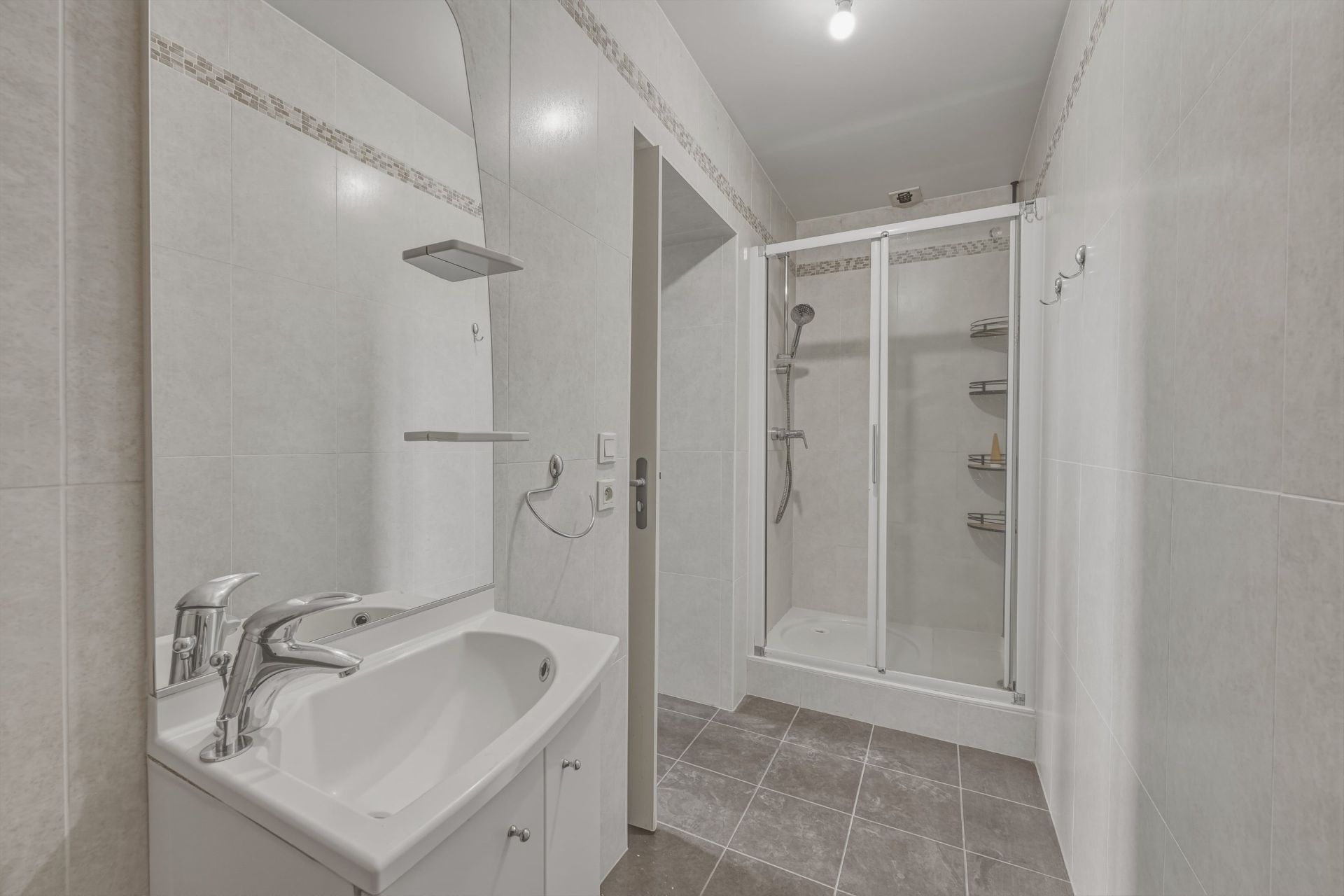 apartment 4 Rooms for sale on ETREMBIERES (74100)