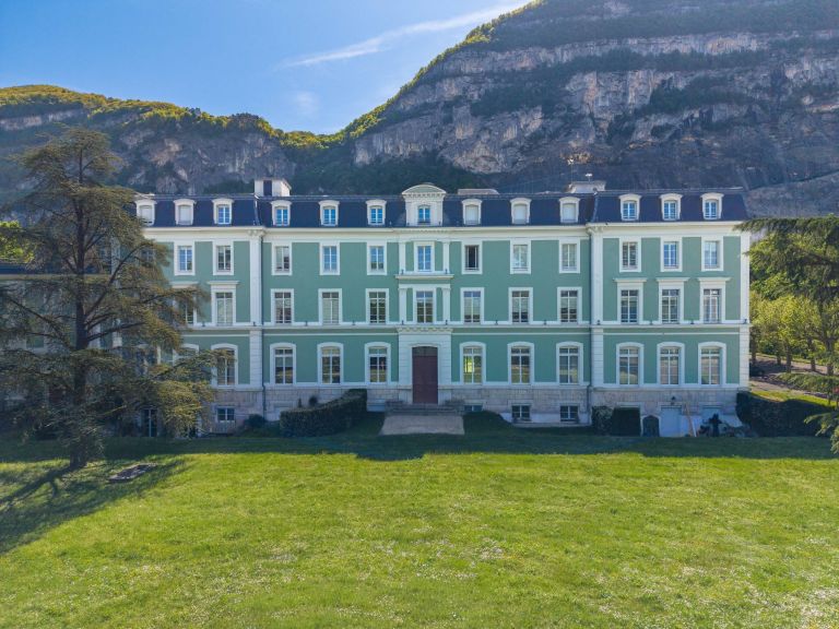 apartment 4 Rooms for sale on ETREMBIERES (74100)