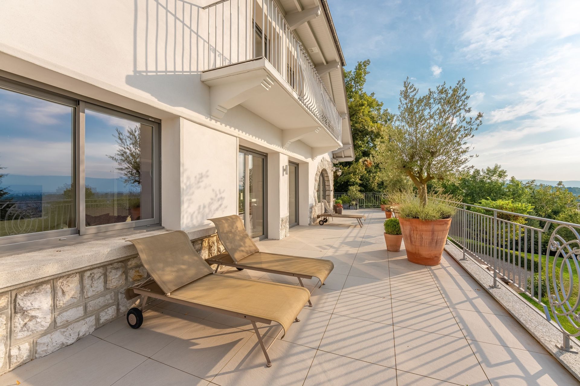 maison 12 Pièces en vente sur COLLONGES SOUS SALEVE (74160)