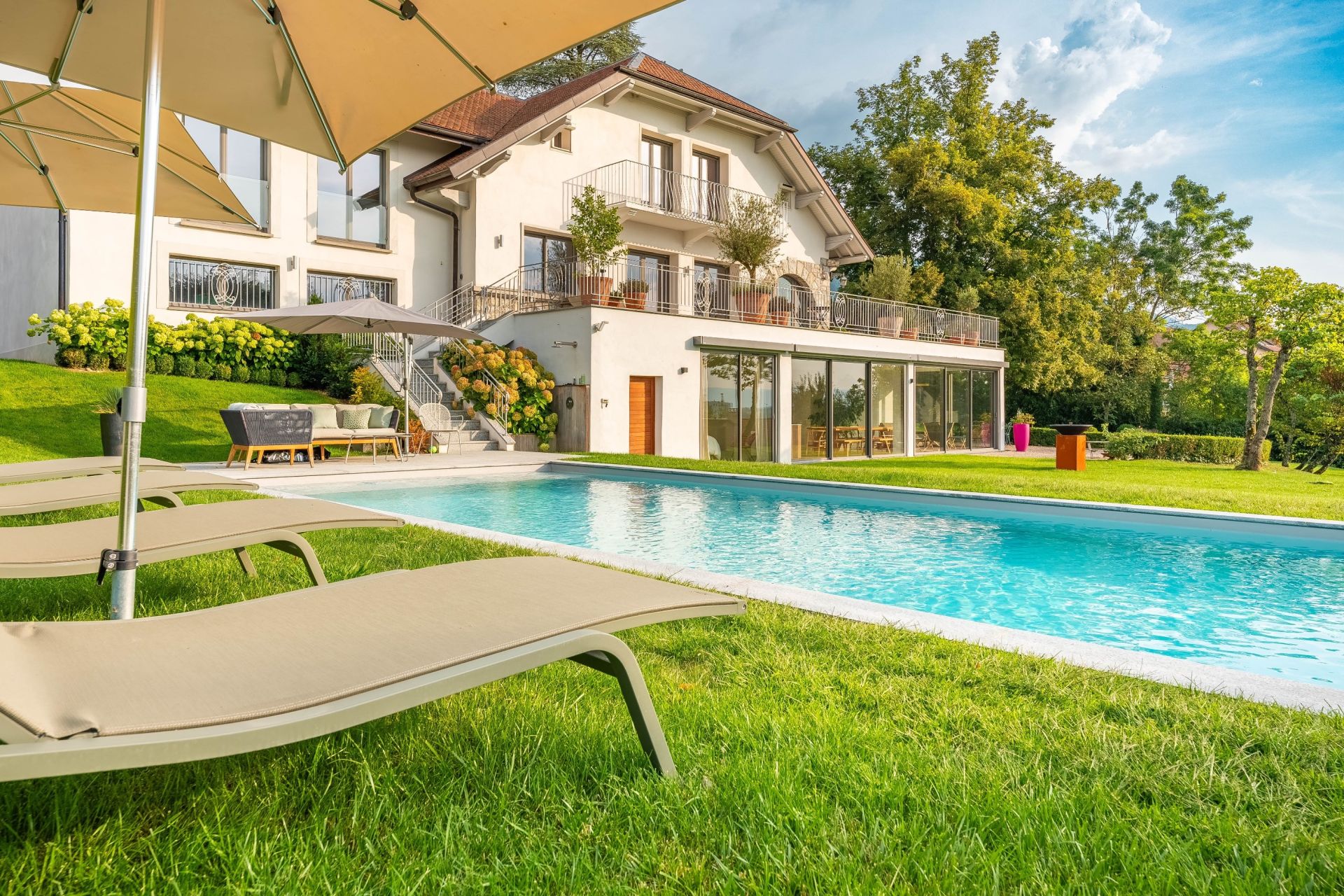 maison 12 Pièces en vente sur COLLONGES SOUS SALEVE (74160)