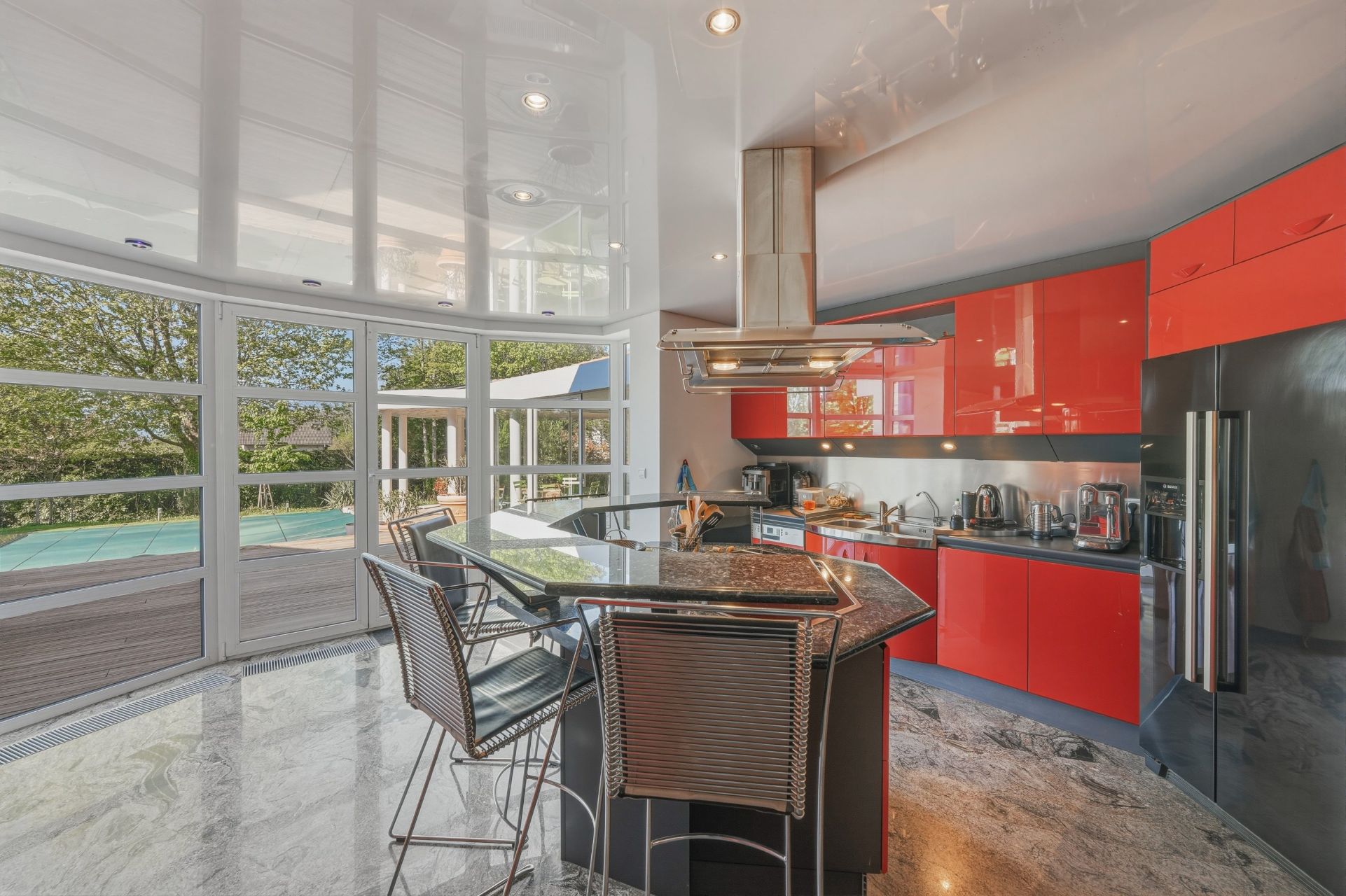 house 8 Rooms for sale on CHEVRY (01170)