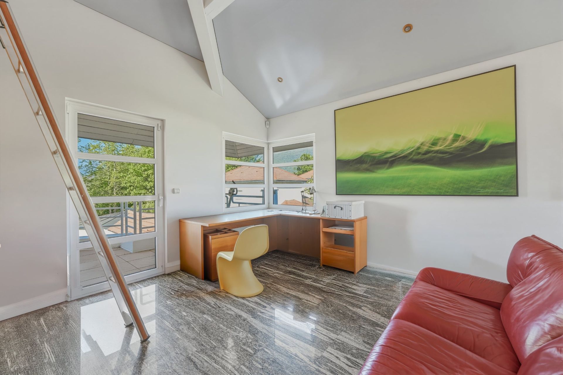 house 8 Rooms for sale on CHEVRY (01170)