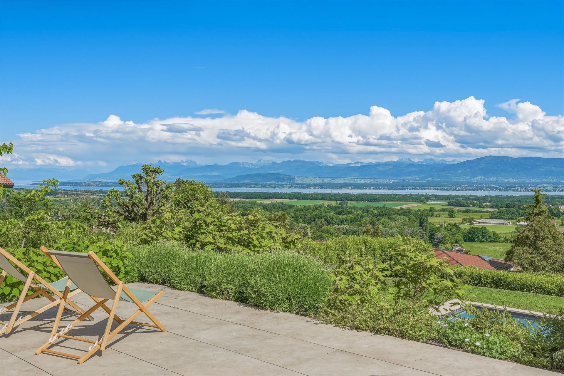 maison 8 Pièces en vente sur GRILLY (01220)