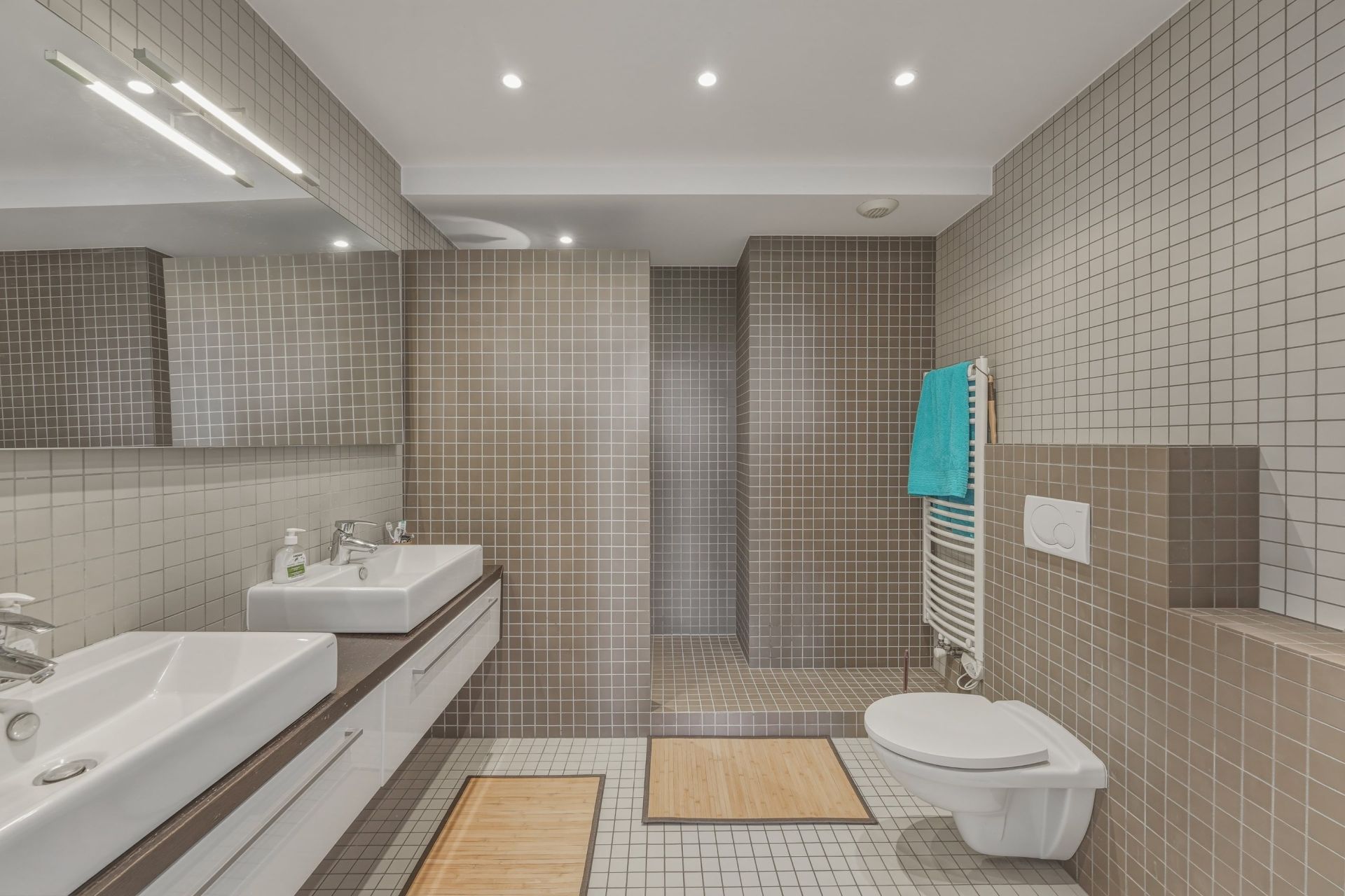 appartement 5 Pièces en vente sur DIVONNE LES BAINS (01220)