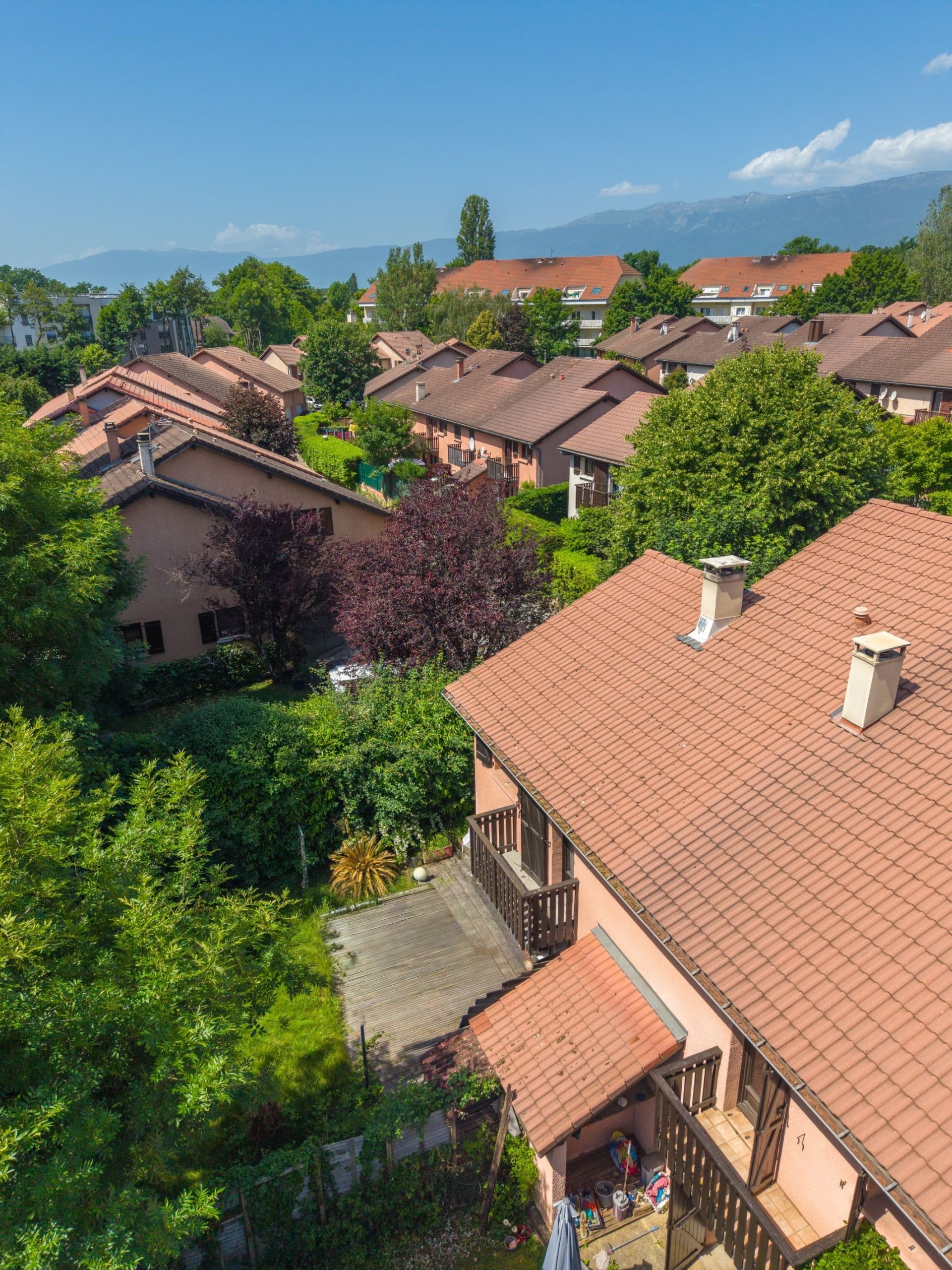 house 5 Rooms for sale on FERNEY VOLTAIRE (01210)