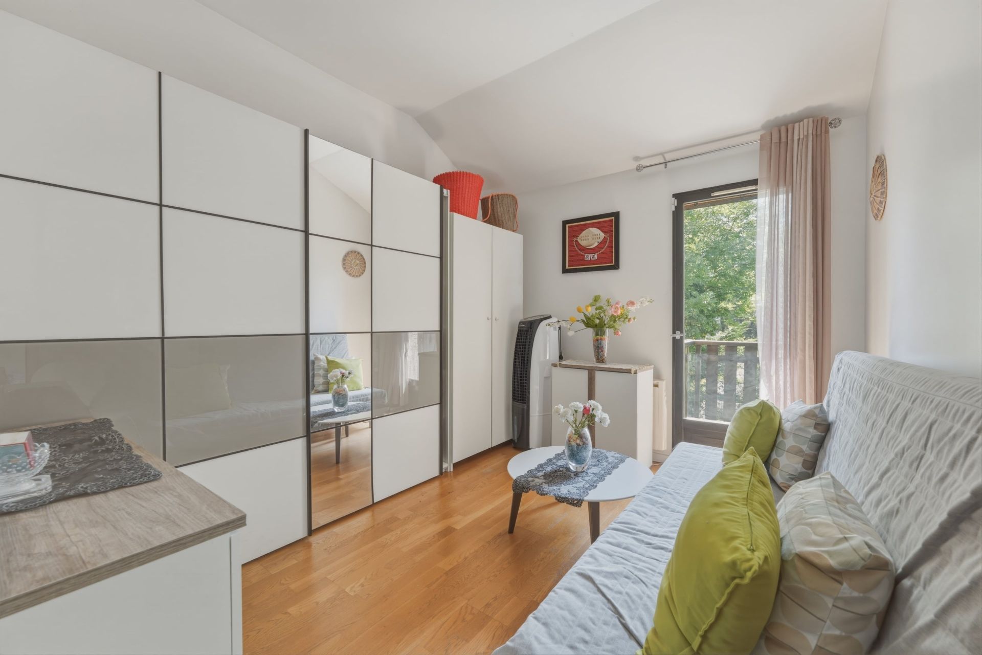house 5 Rooms for sale on FERNEY VOLTAIRE (01210)