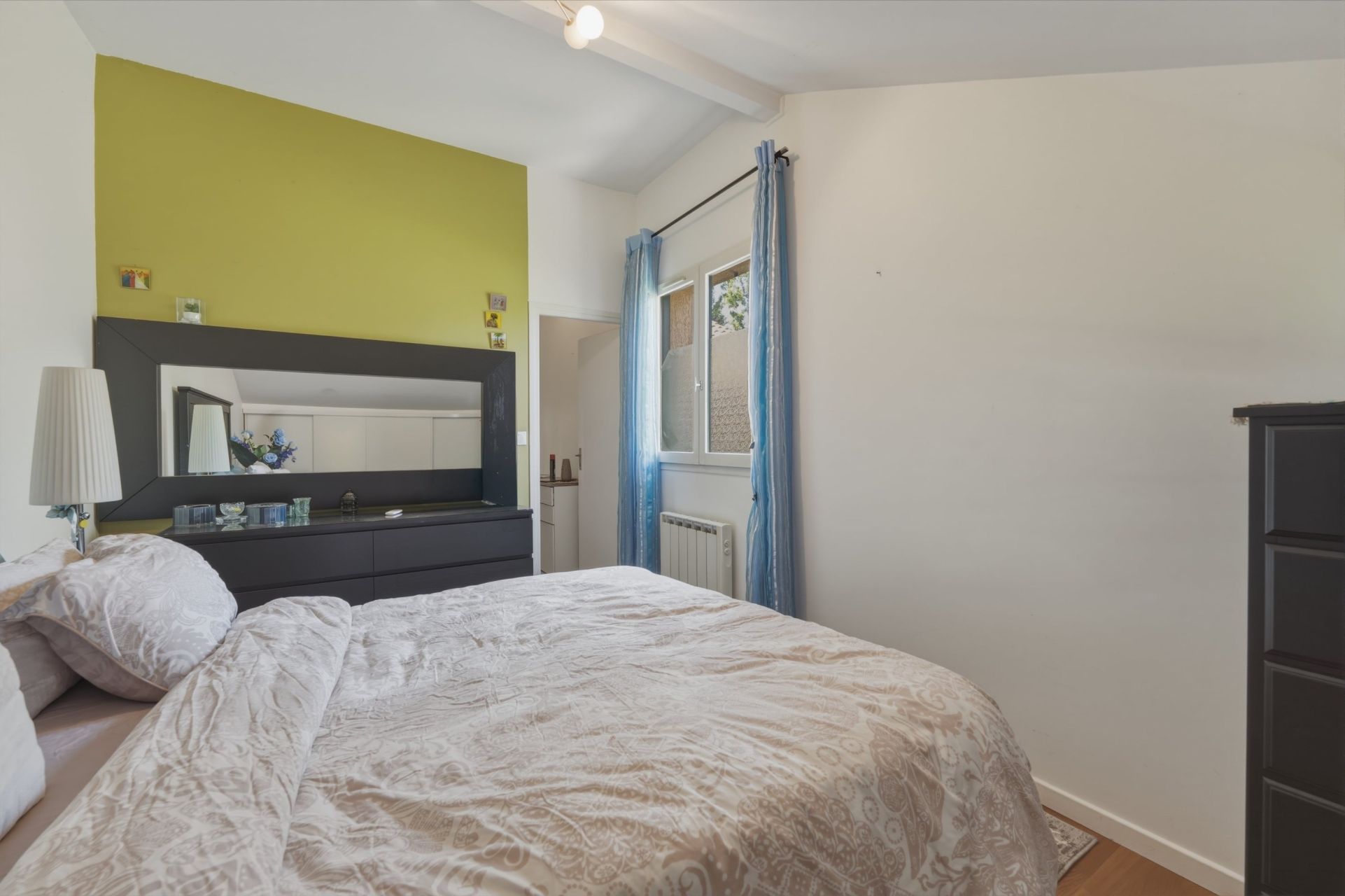 house 5 Rooms for sale on FERNEY VOLTAIRE (01210)