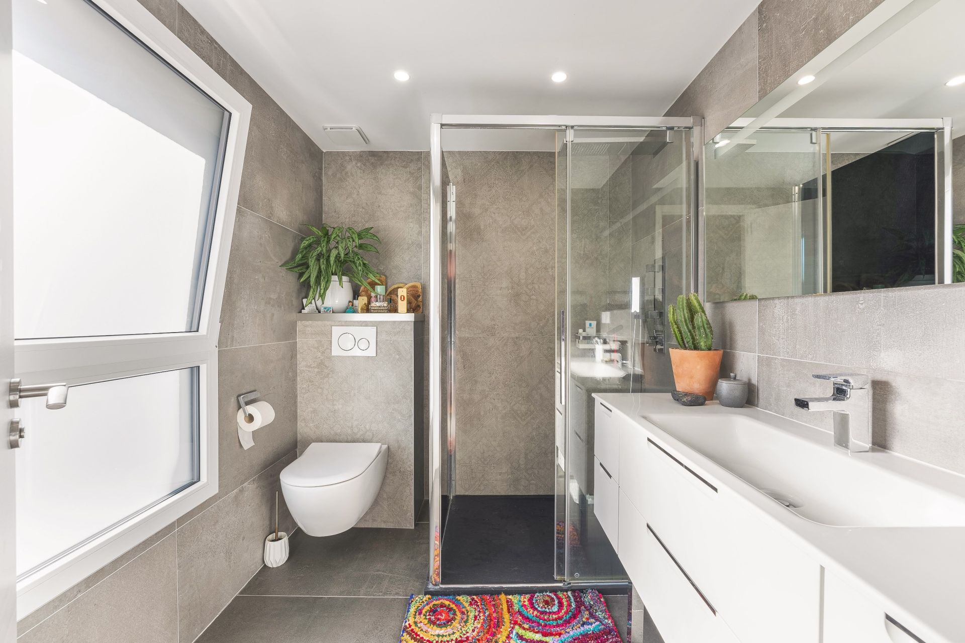 house 7 Rooms for sale on DIVONNE LES BAINS (01220)