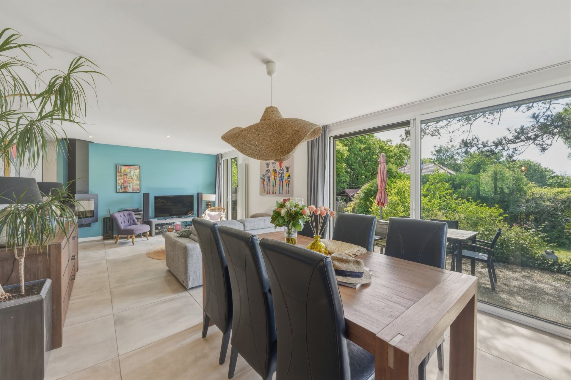 house 9 Rooms for sale on DIVONNE LES BAINS (01220)