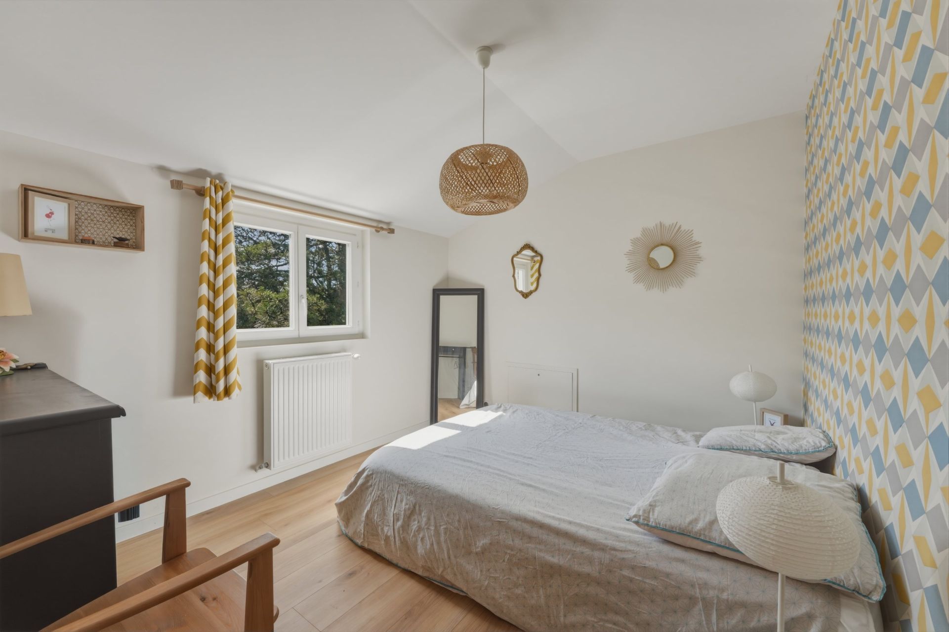 house 9 Rooms for sale on DIVONNE LES BAINS (01220)