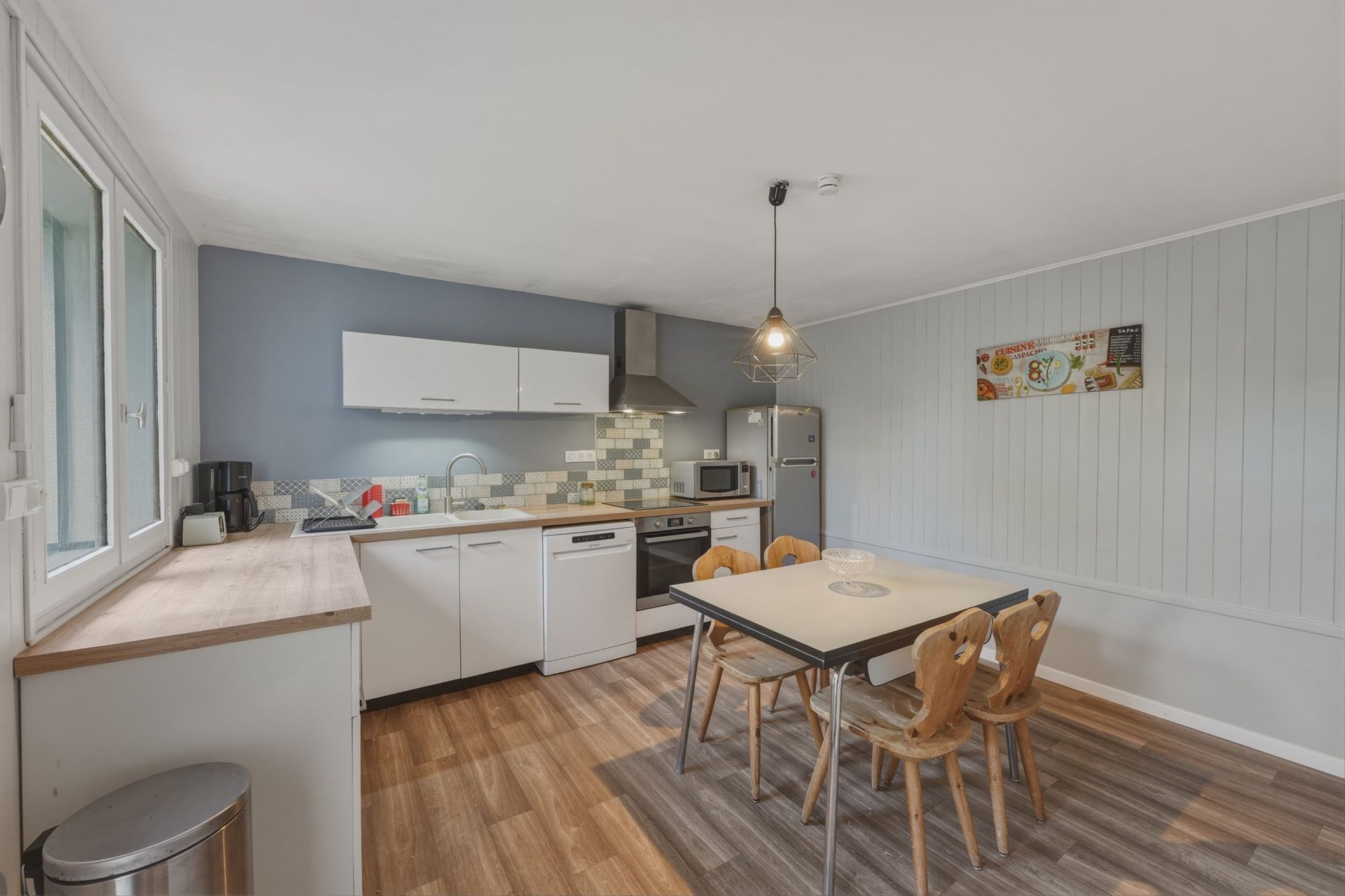 house 9 Rooms for sale on DIVONNE LES BAINS (01220)