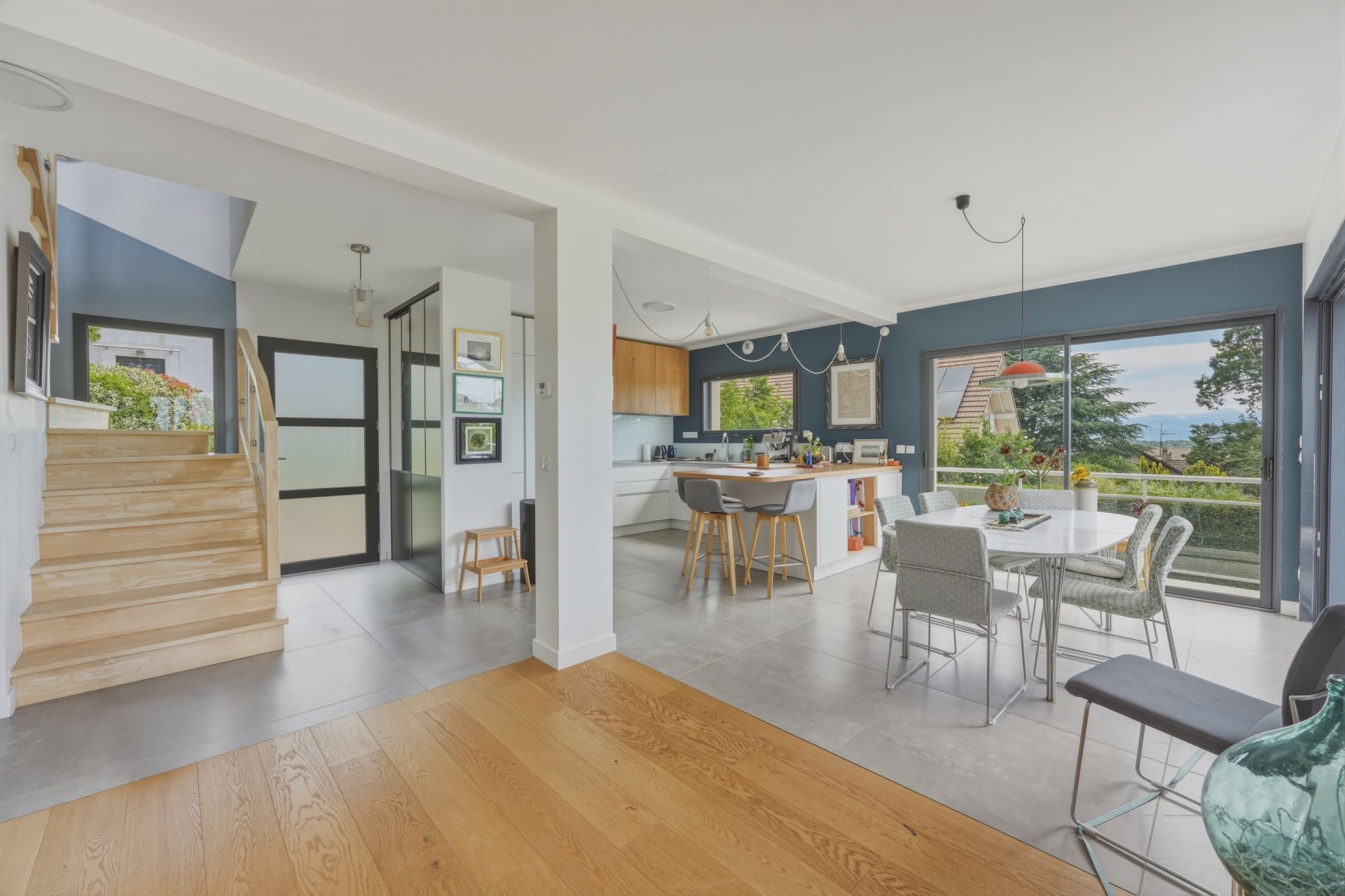 house 7 Rooms for sale on DIVONNE LES BAINS (01220)