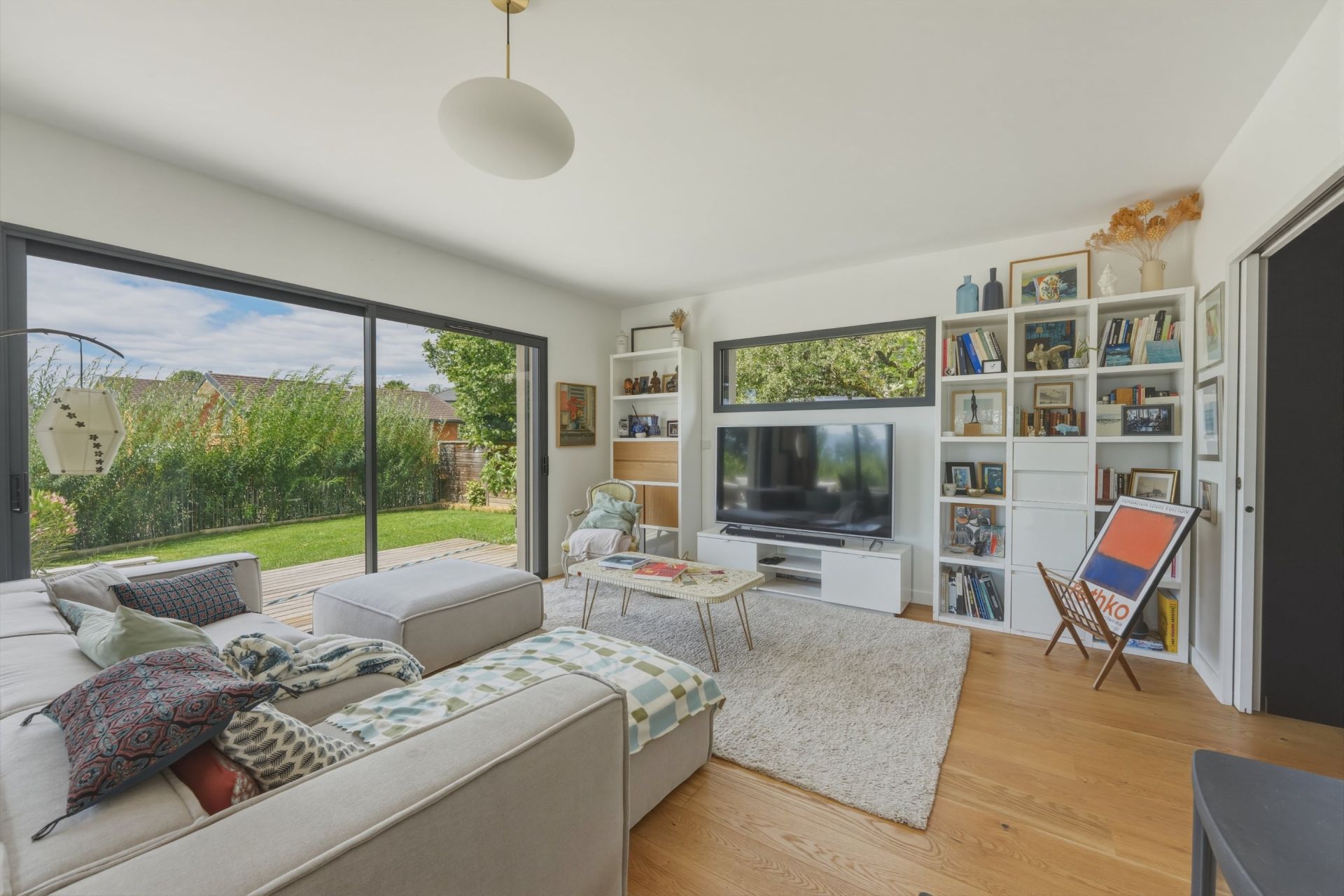 house 7 Rooms for sale on DIVONNE LES BAINS (01220)