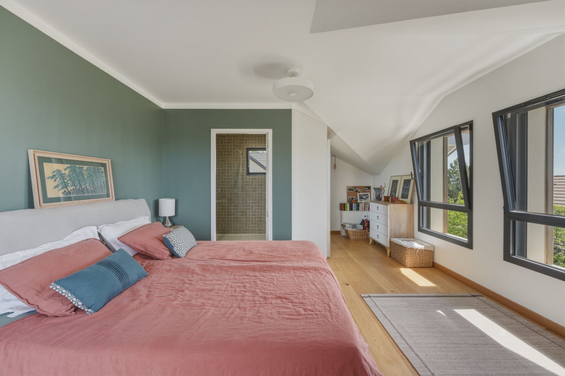 house 7 Rooms for sale on DIVONNE LES BAINS (01220)