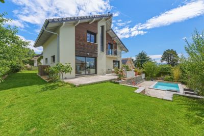 Sale House Divonne-les-Bains 7&nbsp;Rooms 232.8&nbsp;m²
