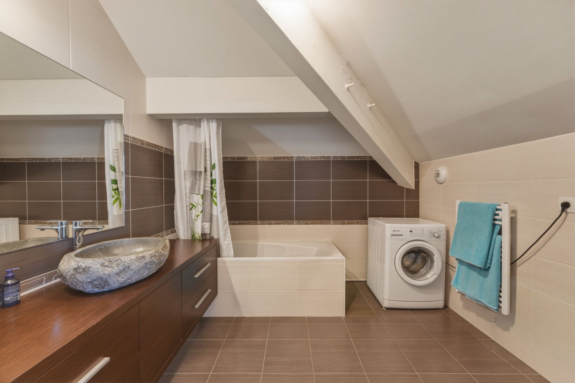 appartement 5 Pièces en vente sur DIVONNE LES BAINS (01220)