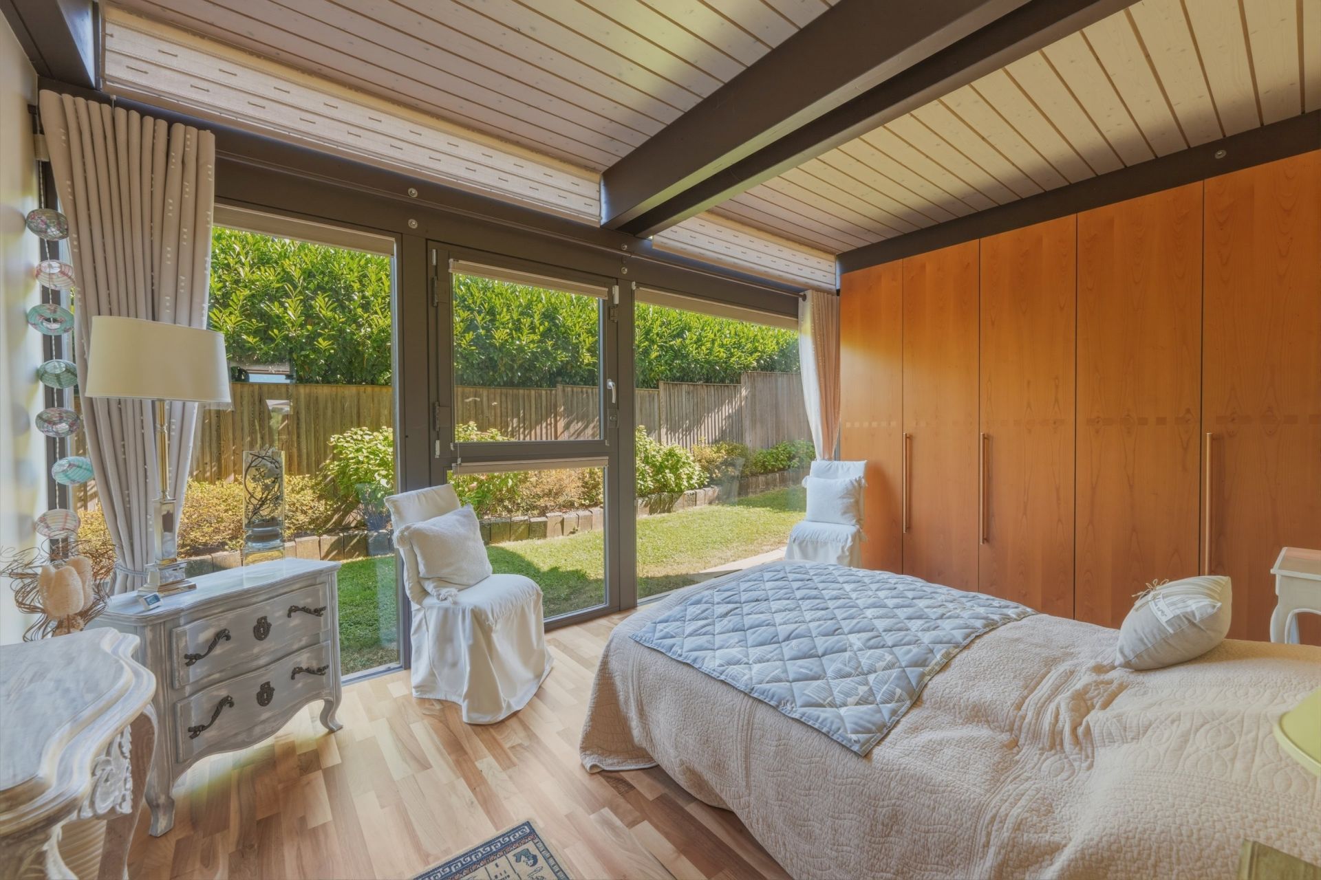 house 10 Rooms for sale on DIVONNE LES BAINS (01220)